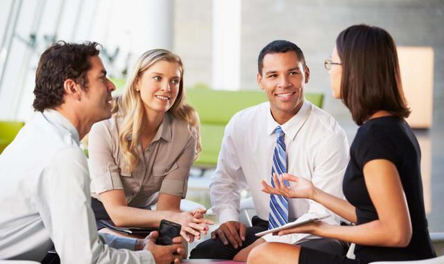 FOTO 12 | Juega con la energía. Cuando estamos hablando con una persona con energía más alta o baja que nosotros, solo debemos, lentamente, marcar la pauta de la energía que queremos en la conversación.