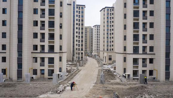Kaisa Group Holdings Ltd.'s City Plaza development under construction in Shanghai, China, on Tuesday, Nov. 16, 2021. At least some of Kaisa's creditors haven't received bond interest that was due last week, according to people with knowledge of the matter, starting the clock on a 30-day grace period before a default. Photographer: Qilai Shen/Bloomberg