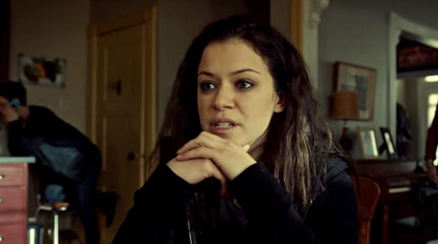 Sarah Manning. La protagonista de Orphan Black es la más cercana a Maslany. De cabello y ojos oscuros, Manning es una madre de familia británica con un carácter bastante rebelde. No obstante, su pasado delictivo desaparece cuando tiene cerca a Kira, su pe