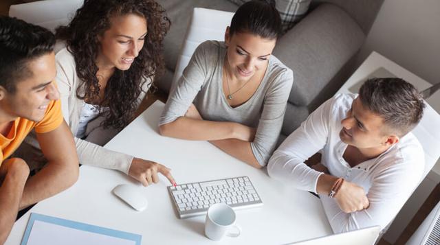 ·  Trabaje su reputación. Para ser contratado sus jefes evalúan sus condiciones. Para ser ascendido, sin embargo, toman en cuenta la confianza que genere en sus compañeros. Recuerde trabajar en equipo, cuidar un carácter accesible y comunicarse con el res