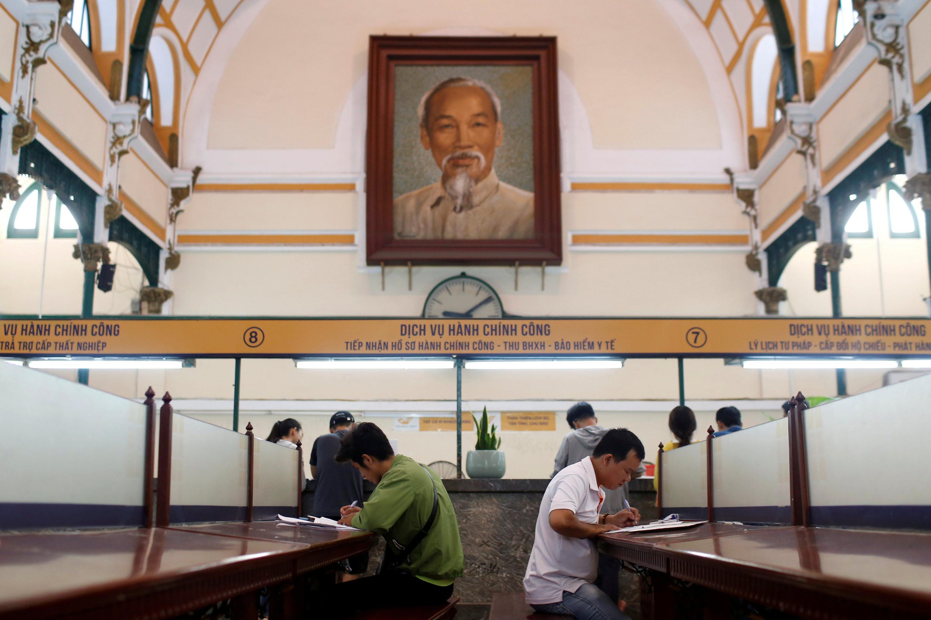 Las autoridades comunistas optaron por conservar el cuerpo de Ho Chi Minh a pesar de que pidió ser incinerado y enterrado a lo largo de Vietnam.&nbsp;(Foto: Reuters)