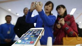 Apple contrata directivo para lidiar con peticiones de Gobierno chino