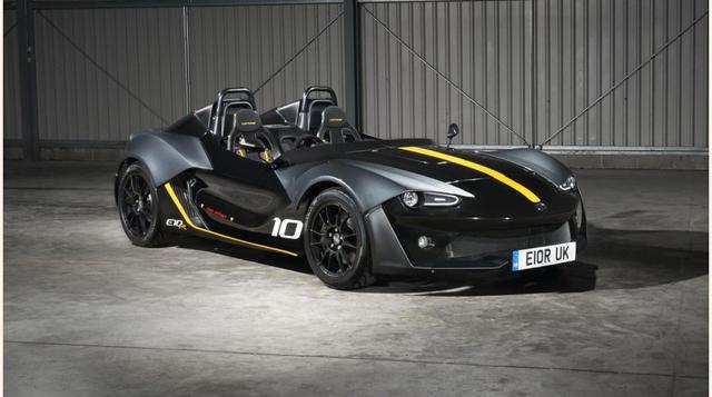 Zenos E10 R. Es una versión mejorada del superdeportivo E10. Tiene un motor EcoBoost turbo de 2.3 litros proveniente de un Ford Focus RS que desarrolla 345 caballos de fuerza. (Foto: Megaricos)