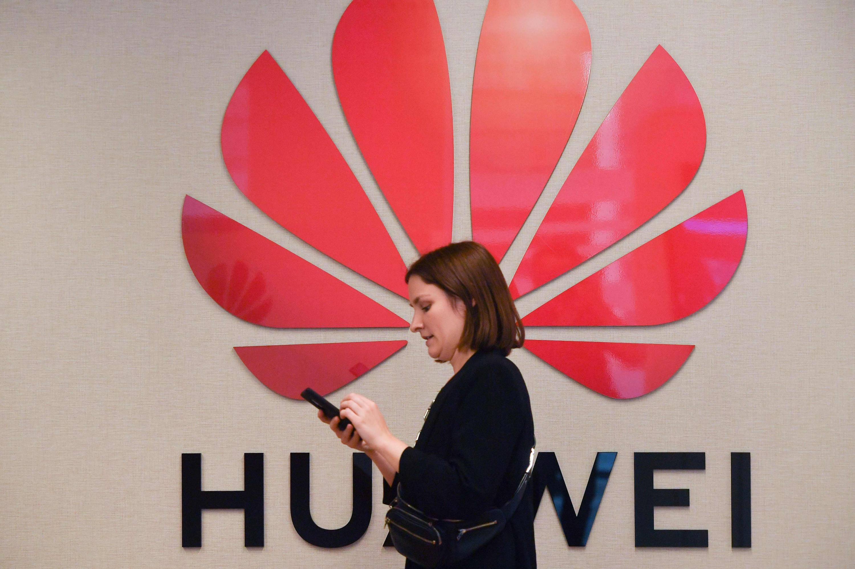 Huawei señaló que las sanciones anunciadas por Estados Unidos no benefician a nadie, incluyendo a las empresas estadounidenses. (Foto: AFP)
