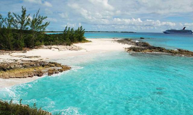 Las Bahamas. ¡Un crucero con todo incluido a Las Bahamas es una excelente manera de asegurarte de que tu viaje sea relajante y esté lleno de descubrimientos! Increíbles playas, excursiones de buceo y en islas, una visita a Nassau en la Isla de New Provide