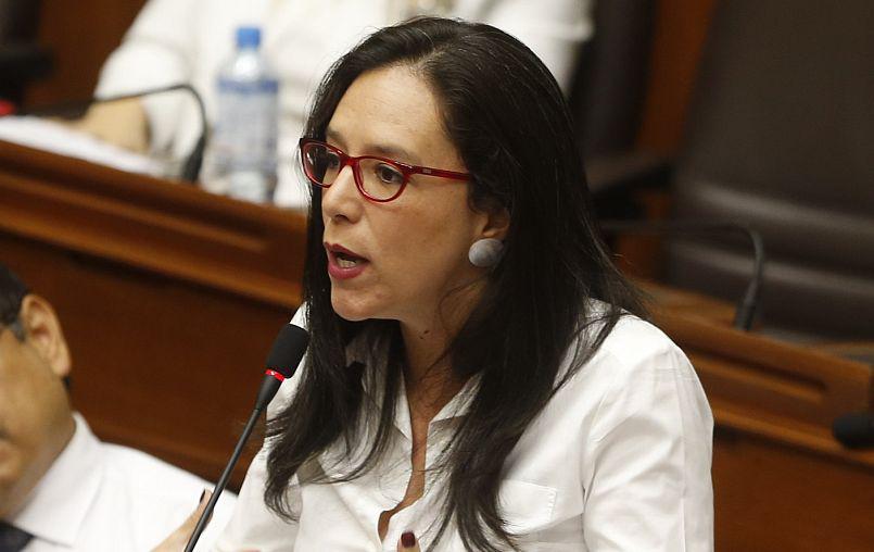 La congresista de Nuevo Perú, Marisa Glave, consideró que los proyectos de reforma política no deberían ser sometidos a extensos debates para que puedan ser votados en un referéndum. (Foto: USI)