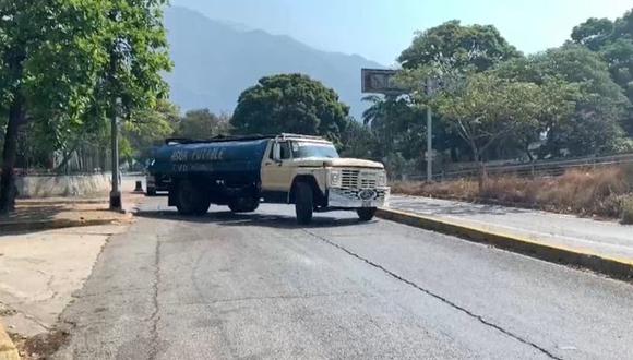 El vehículo más buscado en Venezuela es... el camión cisterna. (Video: EFE)