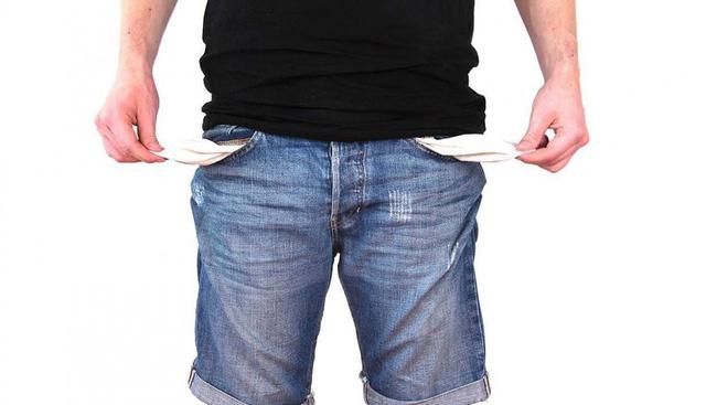 Foto 4 | Sé dueño de tu propio negocio y vive como monje. Dos tercios de los millonarios trabajan por su propia cuenta. La mayoría tienen negocios pequeños con presupuestos bajos, invierten su dinero y, de acuerdo al libro “The millionare next door” (El millonario de alado” nunca recibieron algún tipo de herencia. ¿De verdad necesitas un nuevo coche? No lo creo.