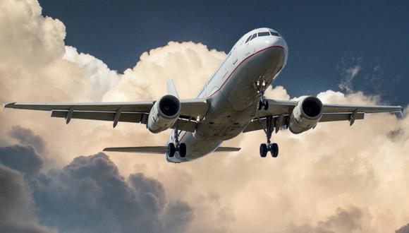 La IATA calcula que el SAF podría representar alrededor del 65% de la reducción de emisiones que necesita la aviación para alcanzar el objetivo de cero emisiones netas en el 2050. (Foto: Pixabay)