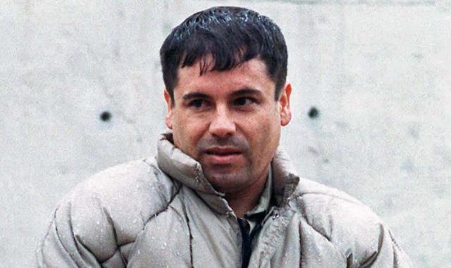 3. Joaquín “El Chapo” Guzmán. “El Chapo” es un tipo muy ágil y antes de ser encarcelado por tercera vez era uno de los mafiosos más poderosos y brutales de México y tal ven en el mundo. Su verdadero nombre es Joaquín Archivaldo Guzmán Loera, pero fue apod