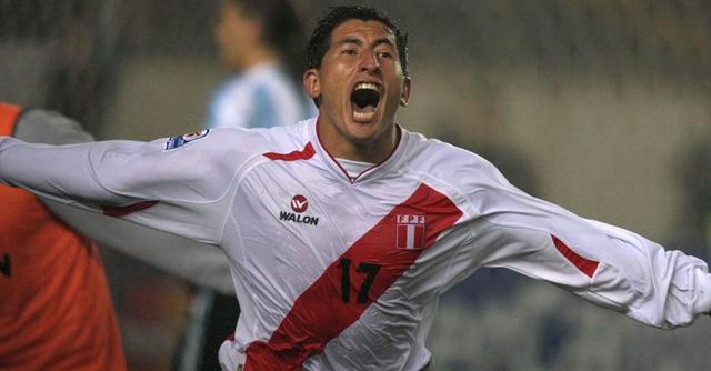 FOTO 10 | 10. El gol de Fano. De todos los goles anotados en el Monumental durante diecinueve años, el más antológico para los peruanos es el de Johan Fano a la selección argentina en el último minuto de un partido de las eliminatorias en el 2008, tras una cabalgada por banda de Juan Manuel Vargas, lo que permitió a Perú empatar 1-1. (Foto: USI)