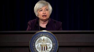 Fed: hay argumentos más fuertes para un alza de tasas, dice Janet Yellen