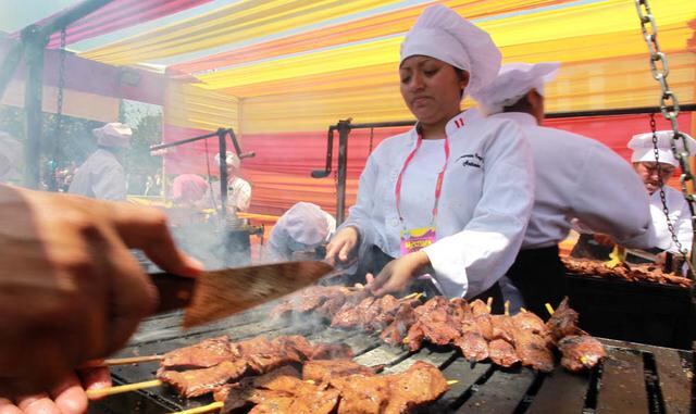 2010. Mistura permaneció en el mismo lugar con España como invitado, mientras su duración pasó de cuatro a seis días. Ese año la asistencia llegó a 200,000.