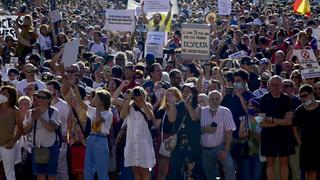 Cientos de personas se manifiestan en Madrid contra el uso de mascarillas