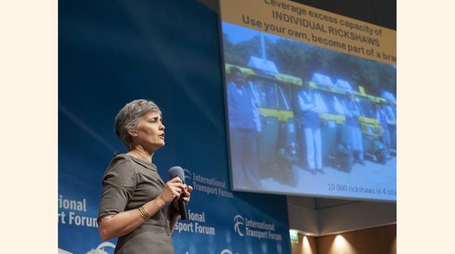 Robin Chase. Obtuvo su maestría en administración en 1986. Fue cofundador y director general de Zipcar. (Foto: internationaltransportforum / flickr