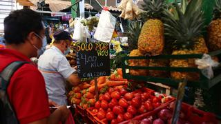 Bloqueo de carreteras reduce abastecimiento de alimentos pero existe stock para dos días 