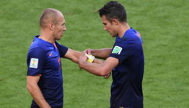 Después de realizar una gran fase de grupos, el valor de Robin van Pesie era de 53 millones de dólares, según indicaba Forbes. Esta cifra era superior a lo que costaba toda la plantilla de Costa Rica, la cual valía solo 39.2 millones de dólares. (AFP)