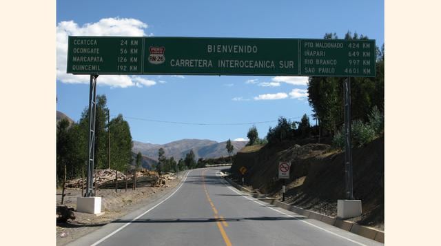 Gracias a la IIRSA Sur, se completa una nueva ruta de conexión entre el Atlántico y el Pacífico. Por el este, luego de cruzar el río Acre se llega a Assis, poblado fronterizo.
