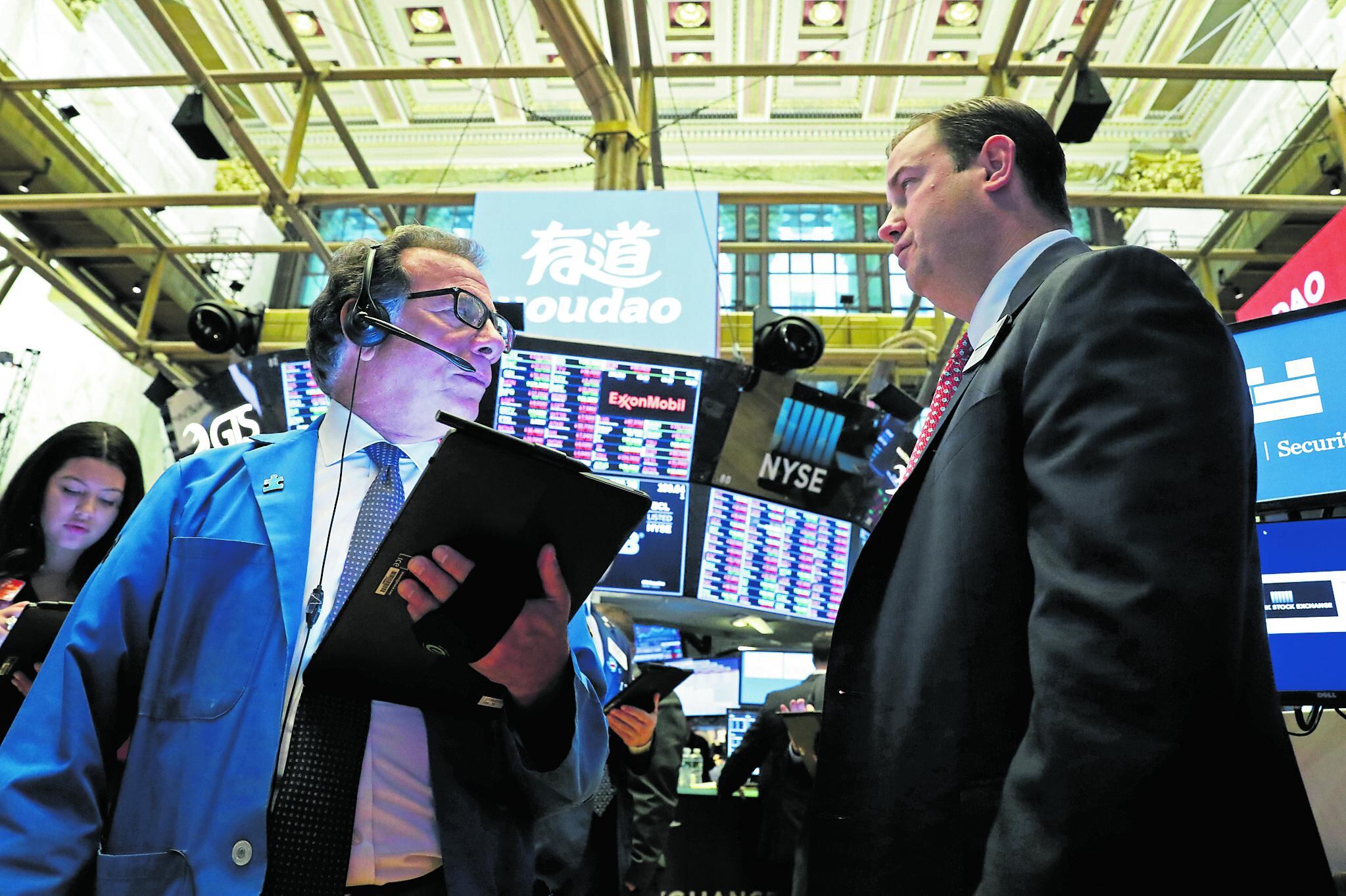 Plazas. Inversiones en el extranjero rinden más que las locales. El índice S&P 500 renta 20.6%, mientras que la bolsa limeña, apenas 0.87%. (Foto: Reuters)