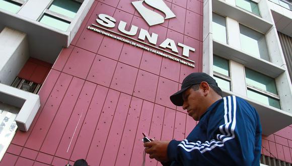 La Sunat emitió el año pasado una resolución que obligaba a las empresas a enviar un ejemplar de las facturas electrónicas un día después de su emisión. (Foto: Giuliano Buiklece / GEC).