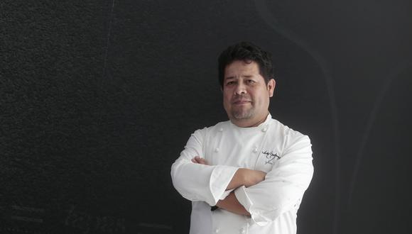 Autodenominación. Gutiérrez manifiesta que su cocina y él mismo tienen “alma española, corazón peruano y matices del mundo”.