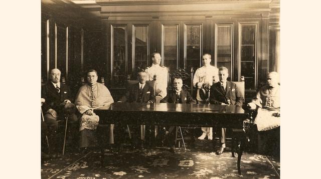 Inauguración de la sede del BCP Lima - 1929. El presidente Leguía y su gabinete ministerial participaron en evento.