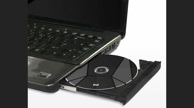 CDs. El formato estándar fue establecido en 1985 por Sony y Philips; muy pronto lo siguió el DVD con mayores capacidades.