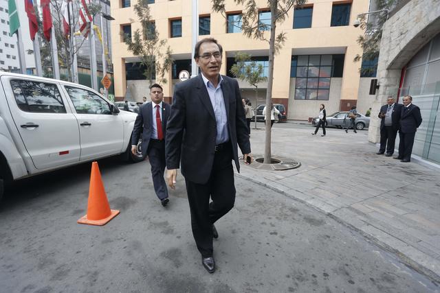 Foto 17: Tras algunos exabruptos en el partido Peruanos Por el Kambio, Vizcarra fue nombrado jefe de campaña electoral en reemplazo de Gilbert Violeta en febrero de 2016. En ese momento tenían 7% de intención de voto.