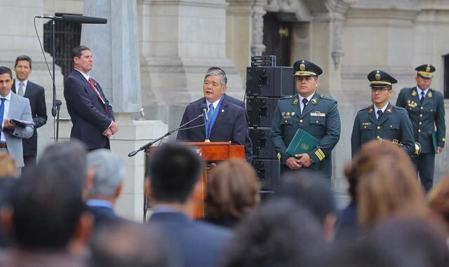 FOTO 4 | (31)Marco Miyashiro también fue condecorado por el Congreso y aprovechó para referirse al patriarca de los Fujimori: “Todas estas acciones tuvieron la conducción política de alguien que todavía está preso cuando los asesinos directos están salien