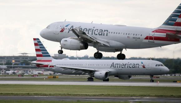 Los viajeros que decidan viajar con American Airlines a partir del 11 de mayo deberán hacer uso obligatorio de una mascarilla mientras se encuentren en el interior de la cabina.