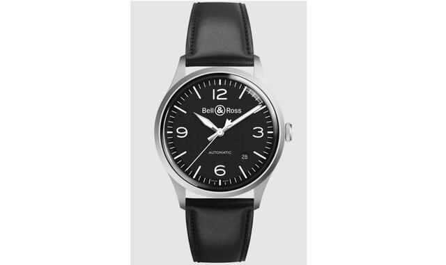 Bell & Ross. BR V1-92. La tercera generación de relojes de la colección Vintage vuelve a sus orígenes con unos diseños de esfera muy limpios y tamaños de caja compatibles tanto con la muñeca femenina como con la masculina. La caja está elaborada en acero 