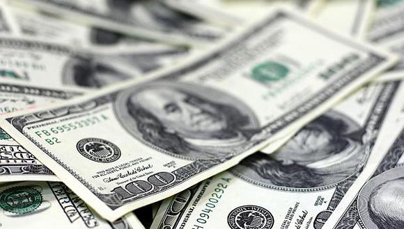 El dólar acumula una ganancia de 4.05% en lo que va del año. (Foto: Reuters)