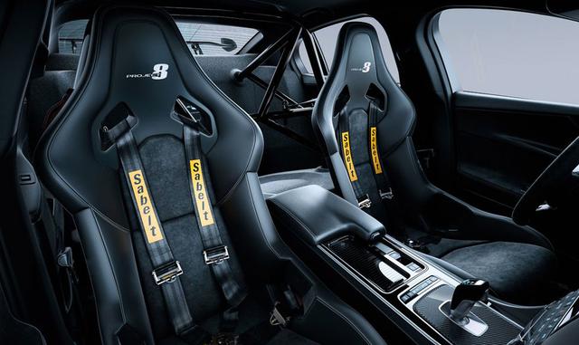 Jaguar dice que el sedán de 592 caballos de fuerza puede alcanzar 200 millas (320 km) por hora y llegar a 60 millas (96 km) por hora en 3.3 segundos. (Foto: Jaguar Land Rover)