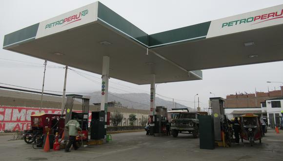 Repsol y Petroperú deben corregir y actualizar sus precios, señaló el organismo. (Foto: GEC)