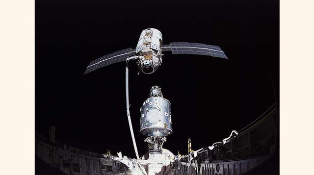 Como los astronautas pueden recibir mensajes electrónicos en el espacio, la oficina electoral del condado de Galveston le envió, a través de la Nasa, a su dirección electrónica una hoja de votación virtual. (Foto: Getty)