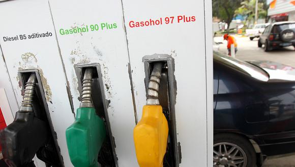 El diesel subió hasta 0.4% por galón. (Foto: GEC)