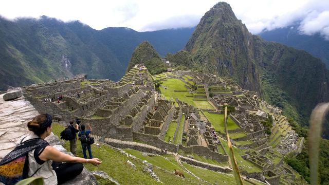 “La minería nos está dando más de la mitad crecimiento que tenemos. Además de la minería: (están) el agua, el gas, el turismo, por ejemplo, por qué sólo tenemos un millón de turistas conociendo el Perú, cuando tenemos una variedad de fauna y sitios arqueo
