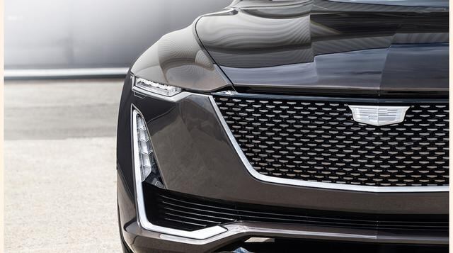 Detalle de la parrilla delante y los faros delanteros OLED. (Foto: Megaricos)