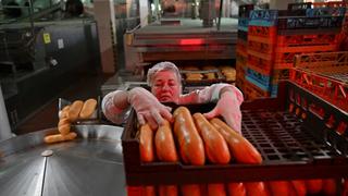 La batalla para producir pan bajo las bombas en Ucrania