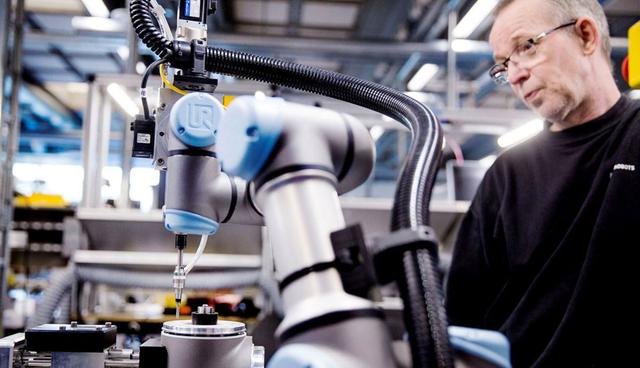 FOTO 3 | Incrementa la capacidad humana y crea nuevos empleos. (Foto: Getty Images)