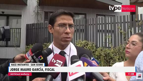 El fiscal Jorge García Juárez indicó que en los allanamientos a las viviendas de los investigados se encontraron documentos importantes. (TV Perú)