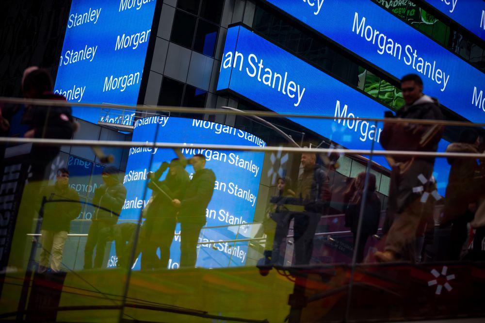 Morgan Stanley recomendó la emisión de bonos a 10 años en posición larga “debido a restricciones en la posición corta para inversionistas offshore”, y favorece cubrir la exposición de divisas, escribieron los estrategas.