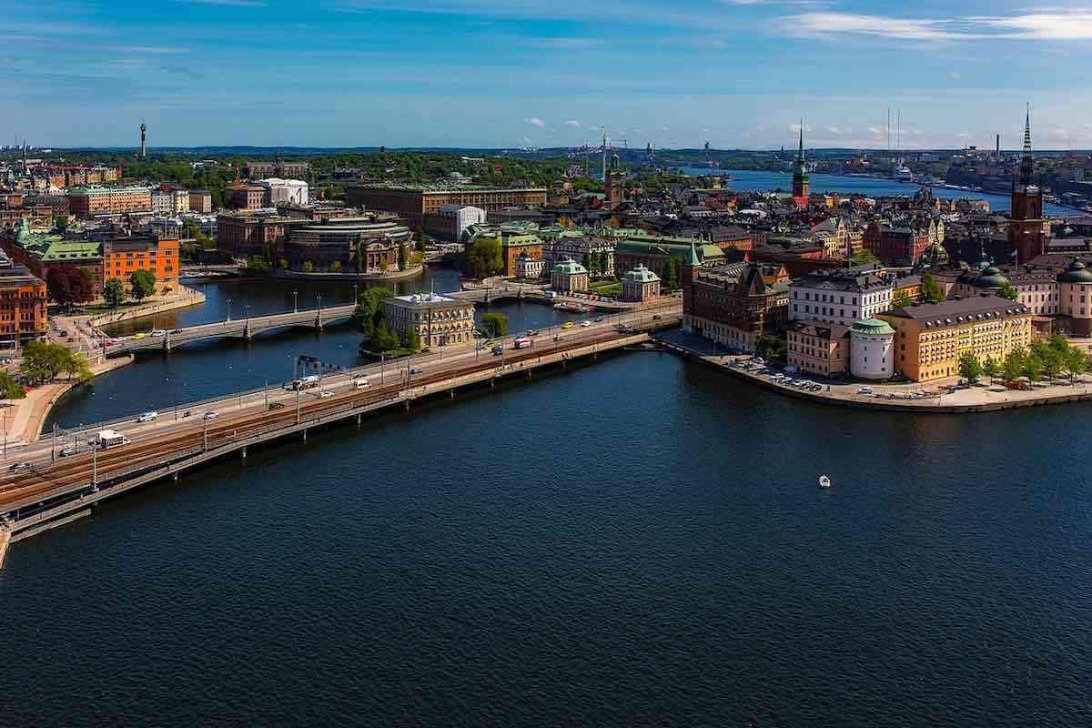 Foto 5 | 6. Suecia se ubica este año entre los 10 mejores países business-friendly, con influencia cultural, con tecnológia moderna, programas para desarrollar el espíritu empresarial, con mejor calidad de vida, para jubilarse cómodamente, para establecer una corporación, para criar niños, con mayor transparencia, con mejor vida ecológica, con mejor educación, para mujeres empresarias y en general.