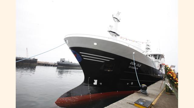 Don Ole es la nueva embarcación del Grupo Austral. Es una de las más modernas y ecoeficiente del país, y forma parte de la renovación de la flota pesquera de la empresa. (Foto: Cesar Salhuana)