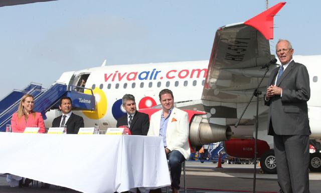 Sábado 6. PPK: Con llegada de &quot;Viva Air&quot;:http://gestion.pe/economia/ppk-llegada-viva-air-va-temblar-mundo-aereo-peru-2189132 &quot;va a temblar el mundo aéreo en el Perú&quot;. Aerolínea low cost inició sus vuelos en Perú el 9 de mayo.