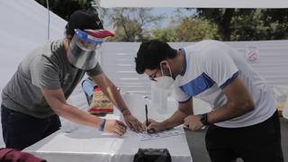 Ni la covid ni la edad impiden salir a votar masivamente en Lima