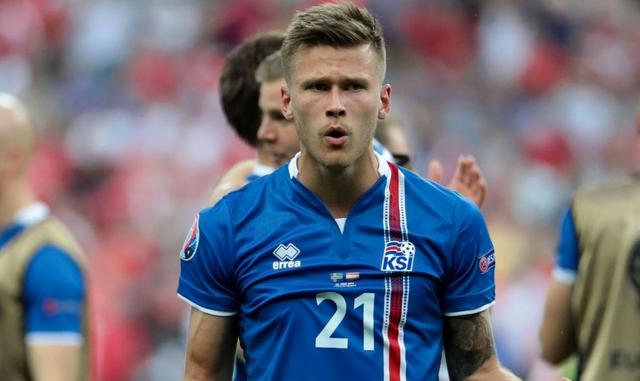 FOTO 21 | Arnór Ingvi Traustason. Cubriendo el medio campo, por izquierda, se encuentra este jugador del Malmö FF sueco, cuyo valor asciende a US$ 1.5 millones.