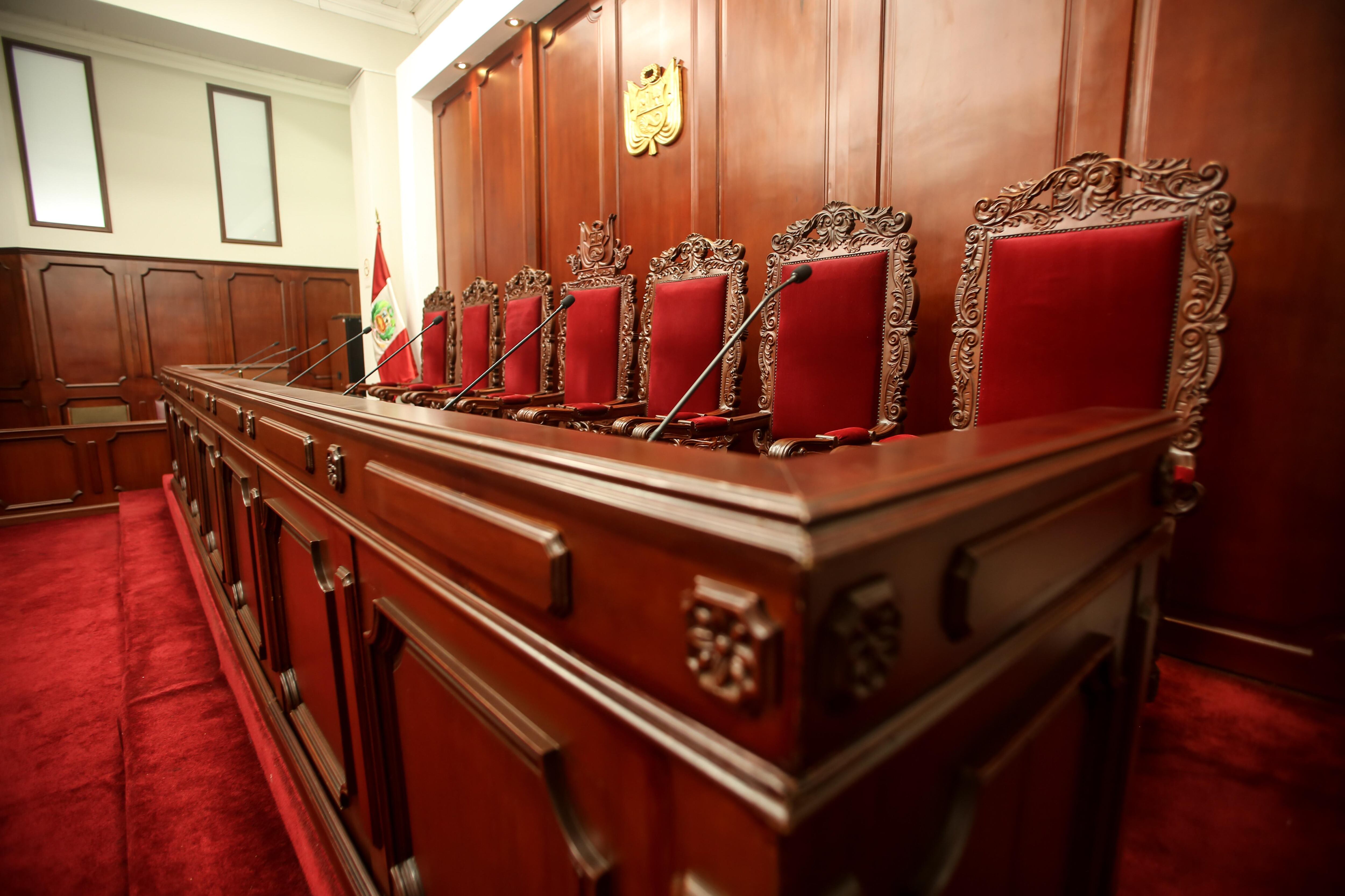 El Tribunal Constitucional esta integrado por siete miembros, seis de ellos ya cumplieron su mandato. (Foto: GEC)