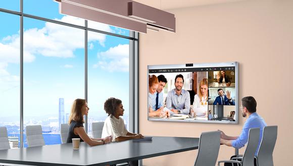A finales del año pasado, LG lanzó pantallas táctiles (One Quick Flex y One Quick Works) con cámara de video incorporada para videconferencias, las cuales dan mayor flexibilidad a las reuniones de grupo. (Foto: LG)