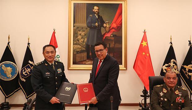 La variedad y cantidad de material militar se pondrá en consulta con cada una de las instituciones armadas y serán confirmadas con la firma de un protocolo. (Foto: Andina)